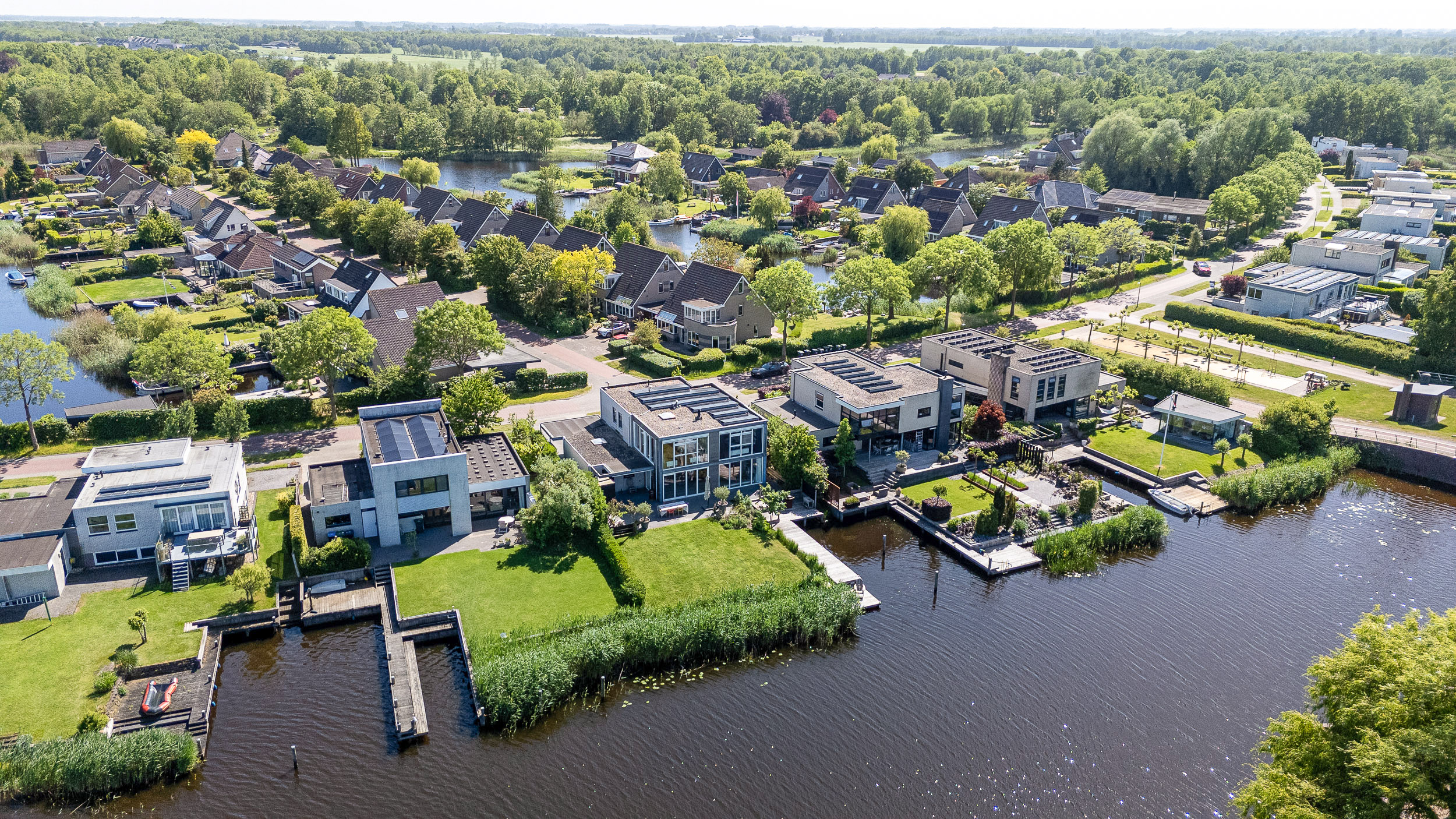 Broekfinne 38 - video
