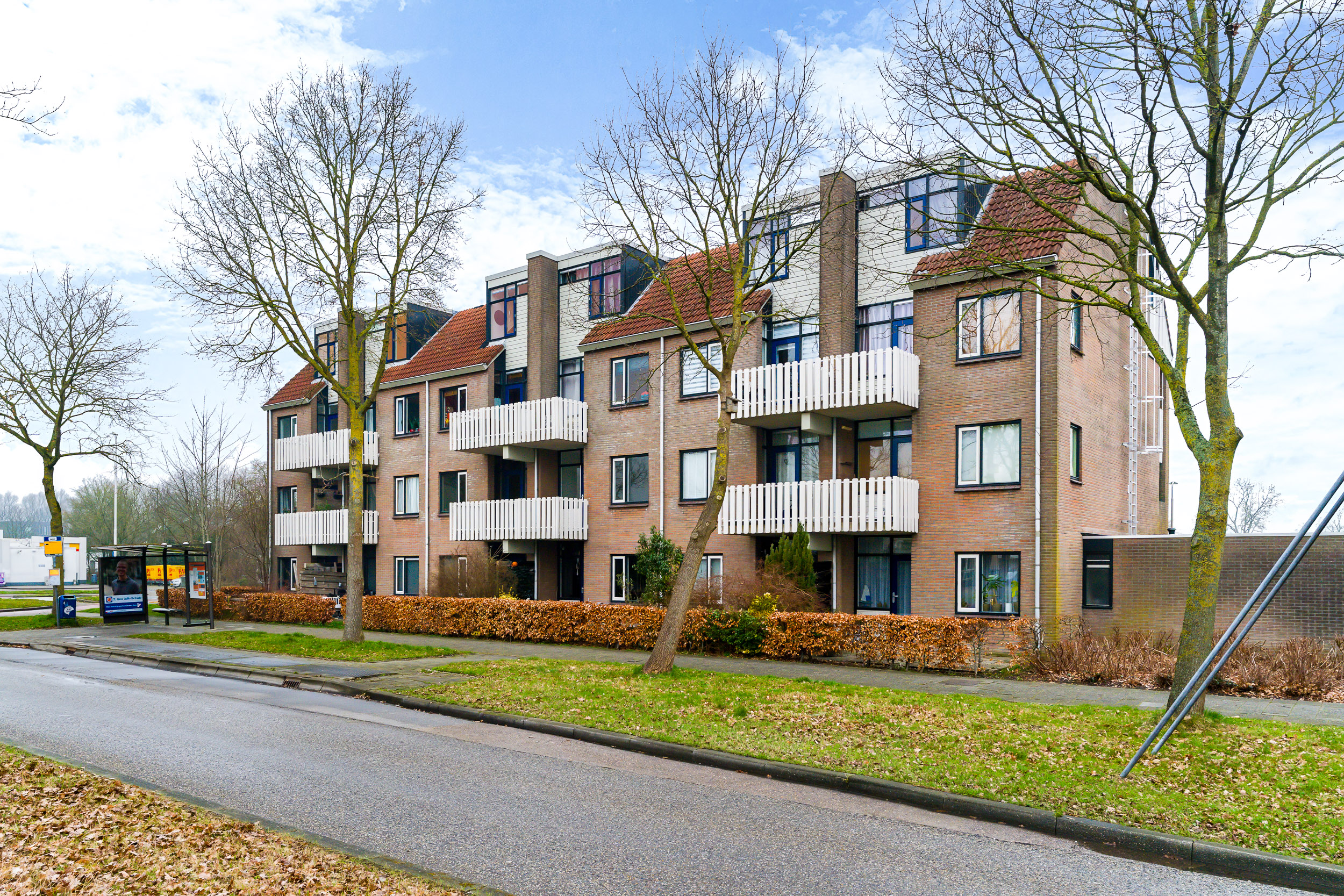 Roptastate 56, Leeuwarden 1