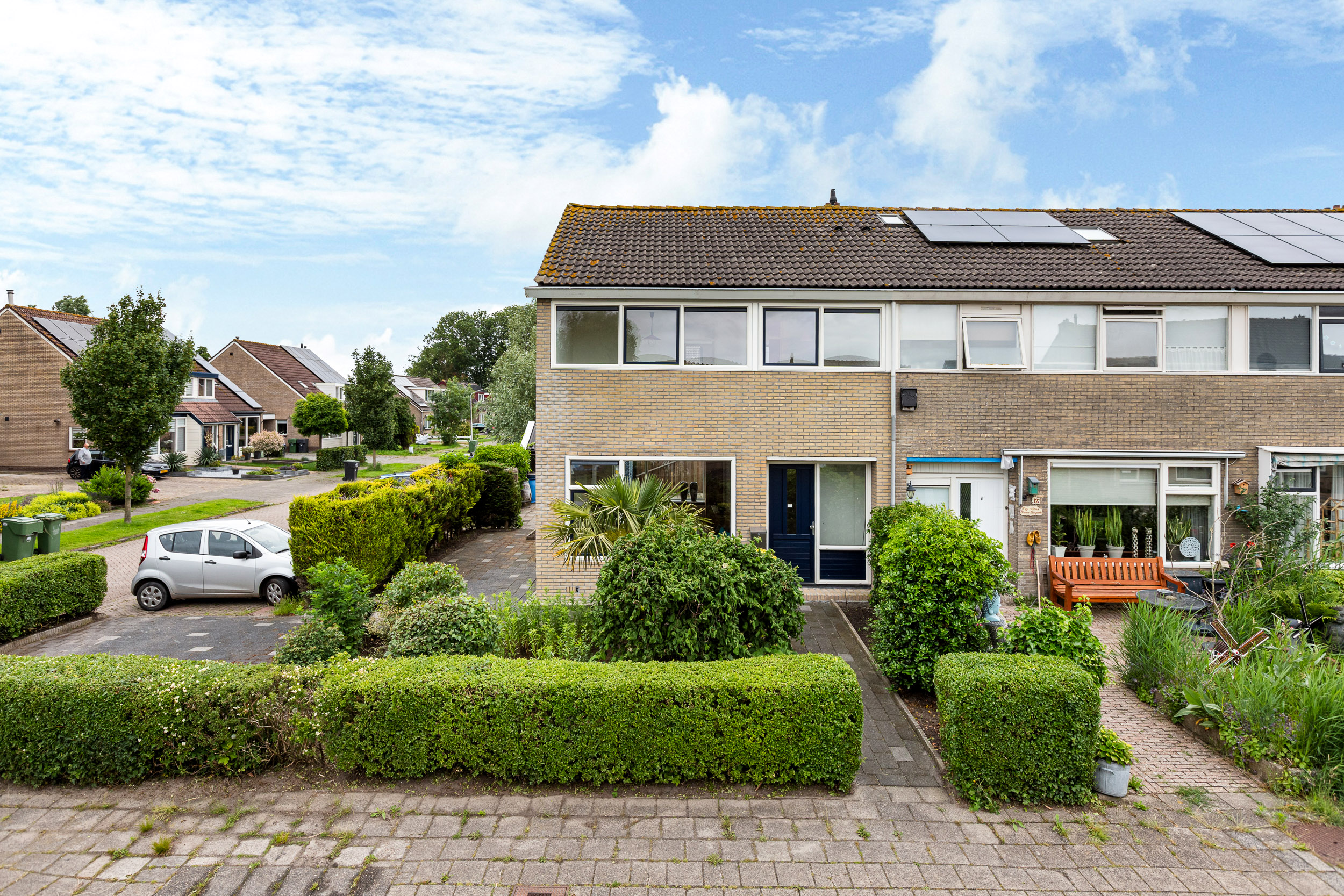 Meagere Weide 14, Warten 2