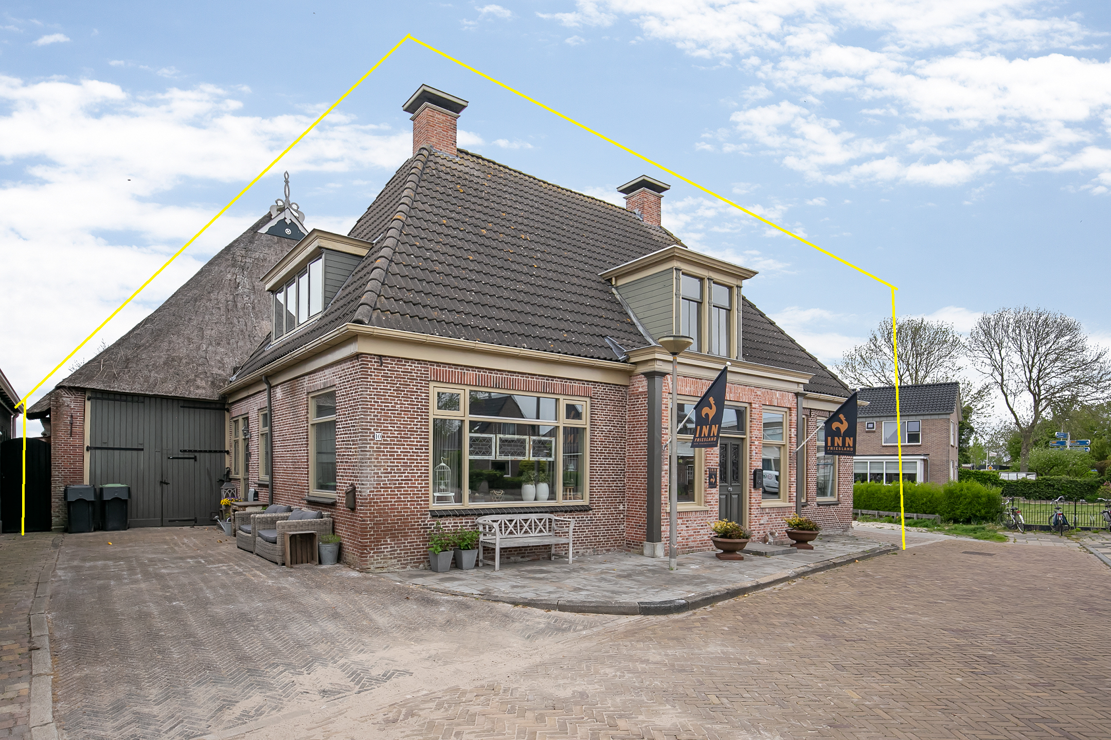 Nijbuorren 8, Ternaard 1
