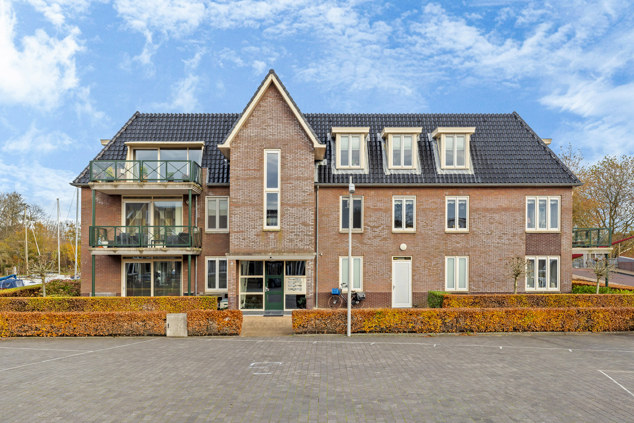 Frisiaplein 49, Ijlst 1
