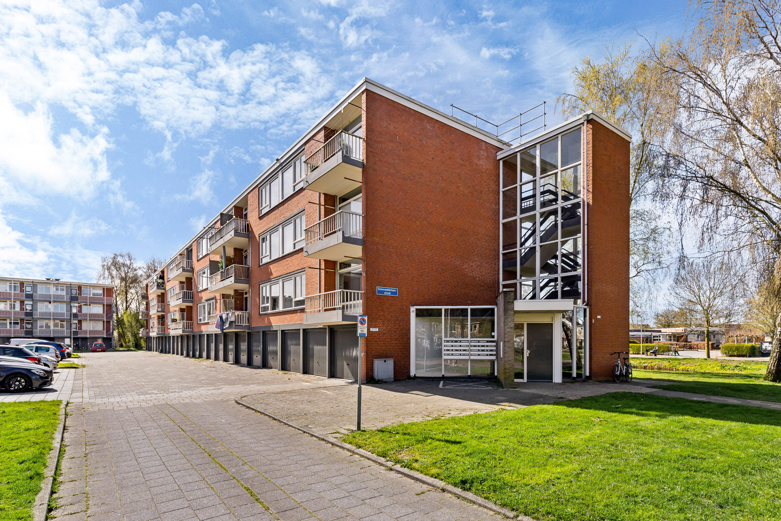Scherwolderhemstraat 27, Sneek 1