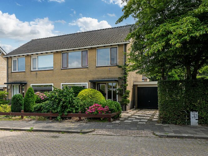 Pompeblêdstrjitte 7 STIENS Pompeblêdstrjitte 7 STIENS