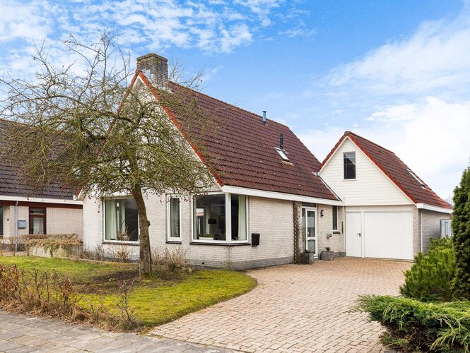 Jan Jelles Hofleane 48 LEEUWARDEN Jan Jelles Hofleane 48 LEEUWARDEN